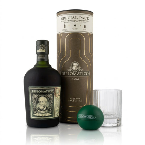 Professionele foto van diplomatico reserva excl+glas - Professionele foto van Diplomatico Reserva Exclusiva Glas Set - Rudy ampe